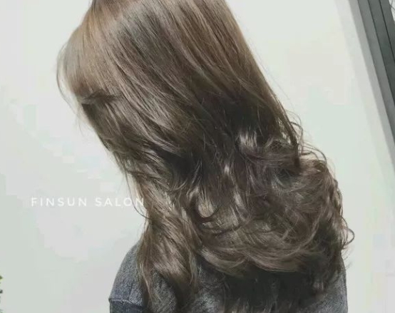 黑茶色顯白嗎？黑茶色適合黃黑皮嗎