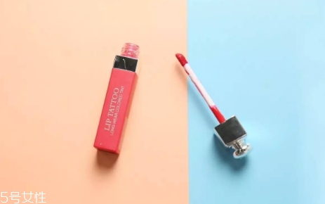 櫻桃粉口紅是什么顏色？櫻桃粉口紅試色圖片