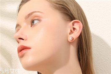 2022年流行什么款式的耳環(huán)？2022耳環(huán)流行趨勢