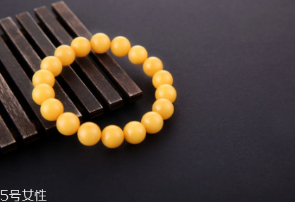 蜜蠟手串怎么盤？蜜蠟手串盤玩技巧