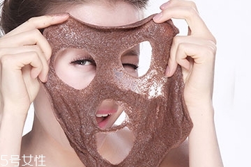 海藻面膜用什么水調(diào)最好？海藻面膜和什么調(diào)最好？