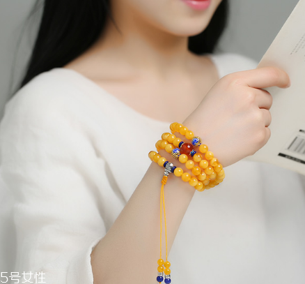 蜜蠟手串怎么保養(yǎng)？蜜蠟手串保養(yǎng)法則