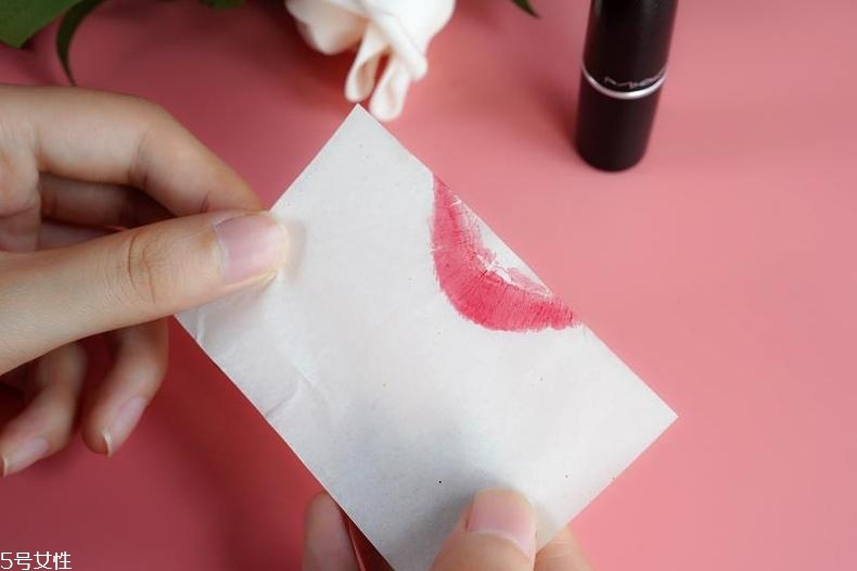 mac cockney是什么色？mac cockney適合素顏嗎？