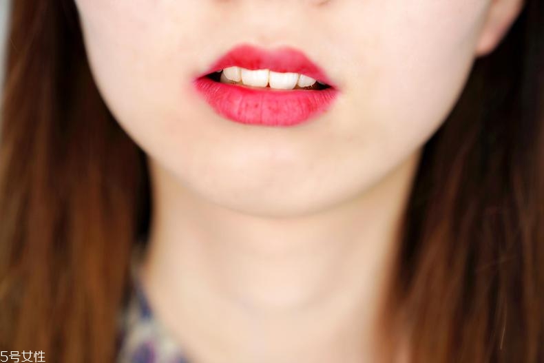 3ce唇釉什么味道？3ce唇釉味道好聞嗎？