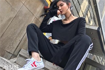 褲子染色了怎么洗掉？褲子染了顏色清洗方法