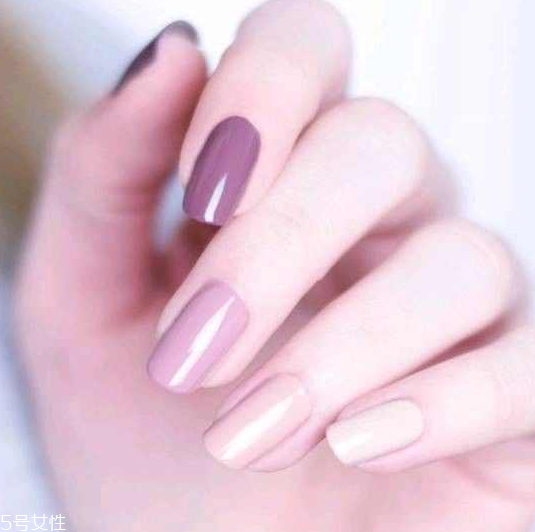 美甲跳色什么意思？美甲跳色有什么作用？