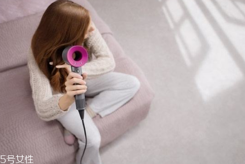 戴森吹風(fēng)機(jī)有輻射嗎 戴森吹風(fēng)機(jī)值得買么