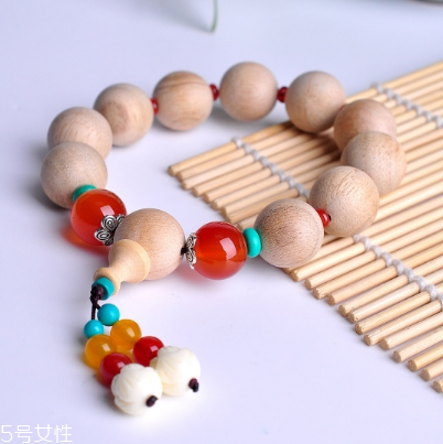 崖柏手串用上油嗎？崖柏手串需不需要上油？