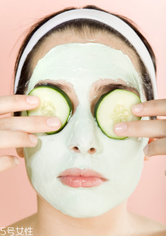 黃瓜敷臉后要用護(hù)膚品嗎？