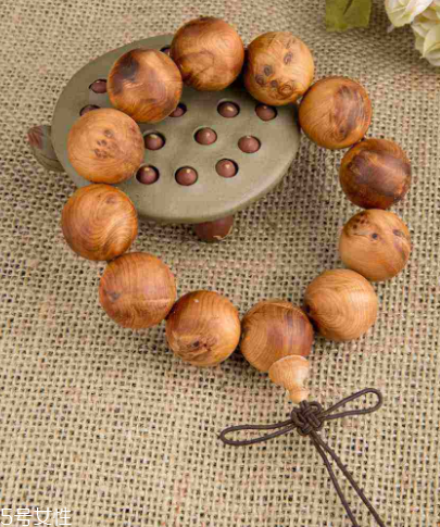 崖柏手串怎么清洗？崖柏手串清洗方法