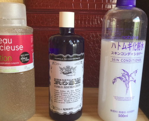 玫瑰水和薏仁水哪個好？玫瑰水和薏仁水對比