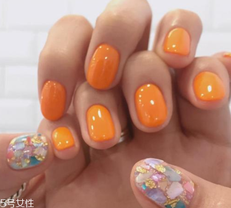 2018海邊度假美甲圖片 度假風(fēng)美甲讓心情美到冒泡 2018海邊度假美甲圖片 度假風(fēng)美甲讓心情美到冒泡