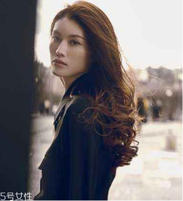 發(fā)質(zhì)很好燙發(fā)會(huì)傷發(fā)嗎？燙發(fā)后發(fā)質(zhì)會(huì)恢復(fù)嗎？