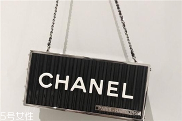 chanel集裝箱尺寸多大？香奈兒集裝箱包包尺寸詳情