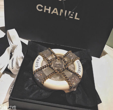 chanel救生圈多少錢？香奈兒救生圈包價格