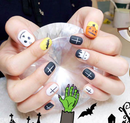 萬圣節(jié)女巫美甲教程 零基礎也可以畫很美