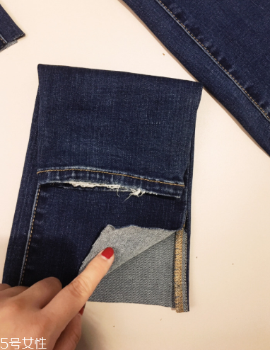 舊牛仔褲怎么改好看？只需幾步立馬變身時(shí)尚褲子