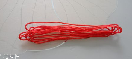 流蘇掛件怎么做？自制流蘇掛件讓家多點(diǎn)文藝風(fēng)