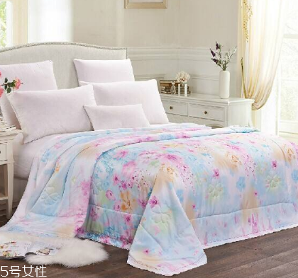 空調(diào)被填充物哪種好？填充物選擇很重要