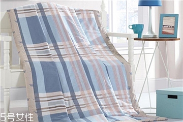 空調(diào)被一般幾斤重？不同填充物重量不同