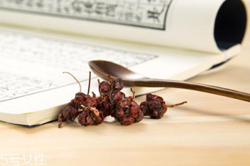 刺五加能給孕婦吃嗎？孕婦能吃刺五加嗎？