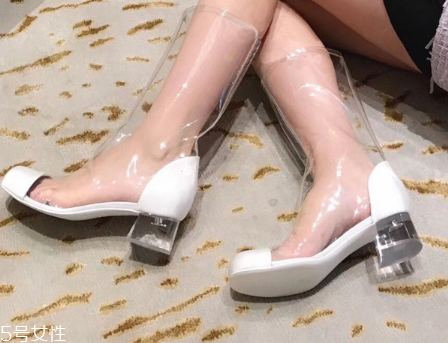 什么樣的涼鞋穿著舒服？這三款了解一下