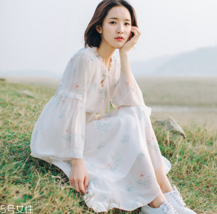 瘦人穿什么連衣裙好看？這三款讓你美上天