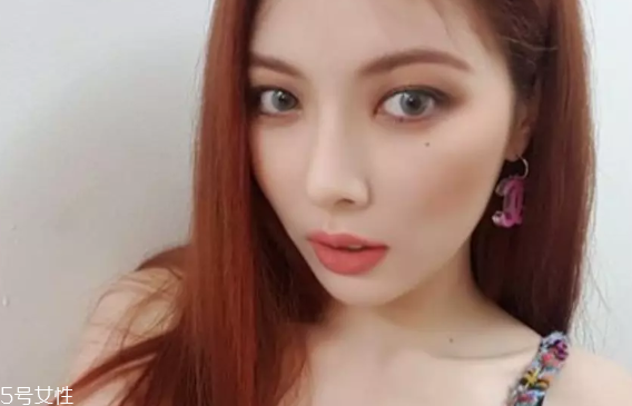 下眼影顯臟怎么辦？下眼影怎么畫不突兀？