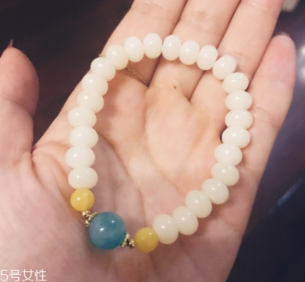 菩提根手串怎么盤玩？這樣盤包漿才好看