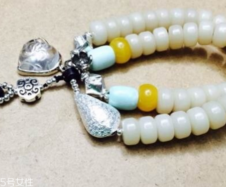 菩提根手串多少錢？市場(chǎng)行情不算貴