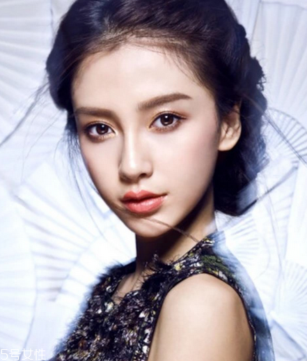 染發(fā)長出黑發(fā)怎么辦？補色來幫你