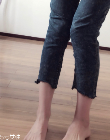 舊牛仔褲怎么改好看？只需幾步立馬變身時(shí)尚褲子