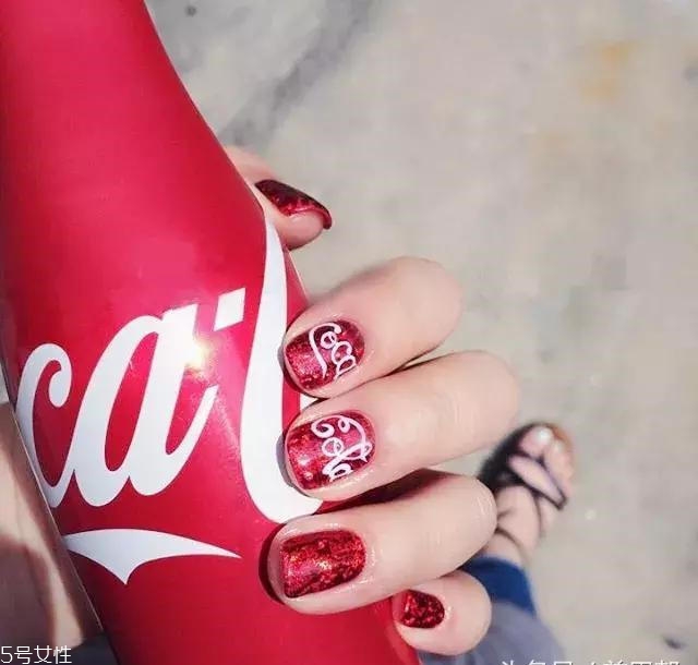 2018可樂美甲最新款式 今年夏天最流行的可樂美甲 2018可樂美甲最新款式 今年夏天最流行的可樂美甲
