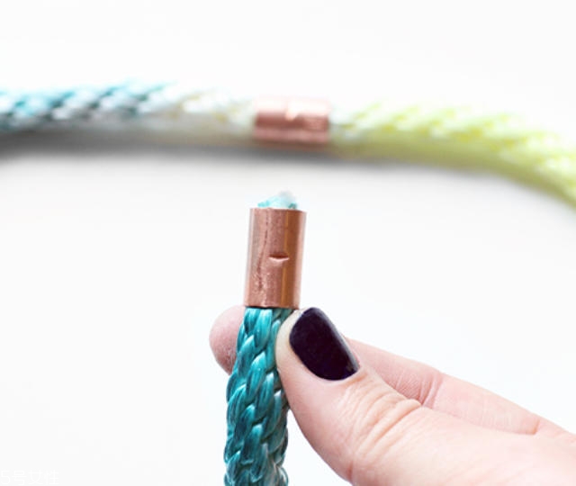 手工手環(huán)怎么做？棉繩手環(huán)的簡(jiǎn)單做法