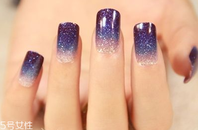 美甲底膠怎么選擇 日拋美甲底膠最省事 美甲底膠怎么選擇 日拋美甲底膠最省事