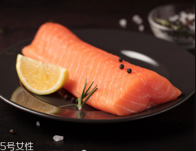 三文魚刺身怎么吃才正確 三文魚刺身怎么吃才正確