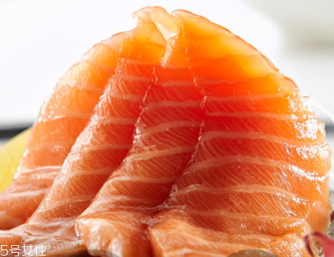 三文魚刺身怎么吃才正確 三文魚刺身怎么吃才正確