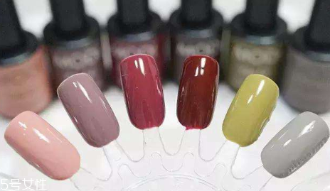 美甲封層有幾種 4種封層的優(yōu)缺點(diǎn) 美甲封層有幾種 4種封層的優(yōu)缺點(diǎn)