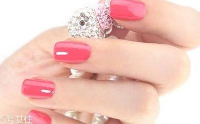 甲油膠變色了怎么處理 2個(gè)方法恢復(fù)原樣 甲油膠變色了怎么處理 2個(gè)方法恢復(fù)原樣