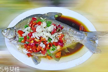 鳊魚刺卡到喉嚨了怎么辦 鳊魚刺卡到喉嚨了怎么辦