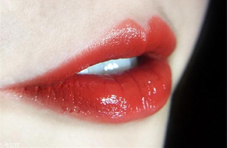 迪奧740適合什么女生 薄涂厚涂是不同氣質(zhì)哦 迪奧740適合什么女生 薄涂厚涂是不同氣質(zhì)哦