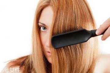 頭發(fā)干枯毛躁是什么原因 3個習慣造成枯發(fā) 頭發(fā)干枯毛躁是什么原因 3個習慣造成枯發(fā)