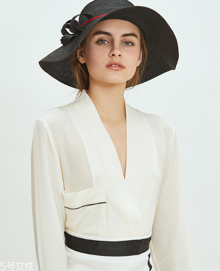 夏天度假穿什么好 清新度假風(fēng)來襲 夏天度假穿什么好 清新度假風(fēng)來襲