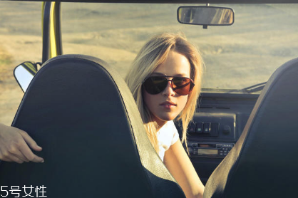 夏天度假穿什么好 清新度假風(fēng)來襲 夏天度假穿什么好 清新度假風(fēng)來襲