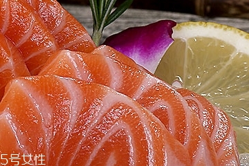 三文魚會(huì)過敏嗎 過敏體質(zhì)慎吃 三文魚會(huì)過敏嗎 過敏體質(zhì)慎吃