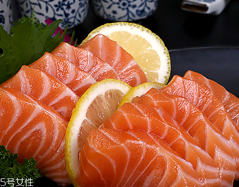 三文魚會(huì)過敏嗎 過敏體質(zhì)慎吃 三文魚會(huì)過敏嗎 過敏體質(zhì)慎吃