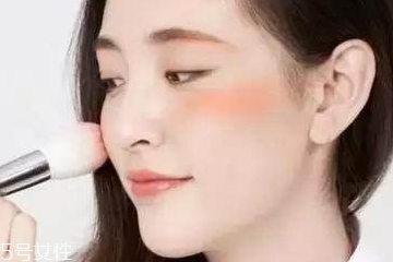 暖膚色適合什么顏色腮紅 暖橘色是黃皮必備 暖膚色適合什么顏色腮紅 暖橘色是黃皮必備