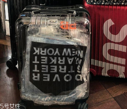 日默瓦聯(lián)名off white透明行李箱多少錢(qián)