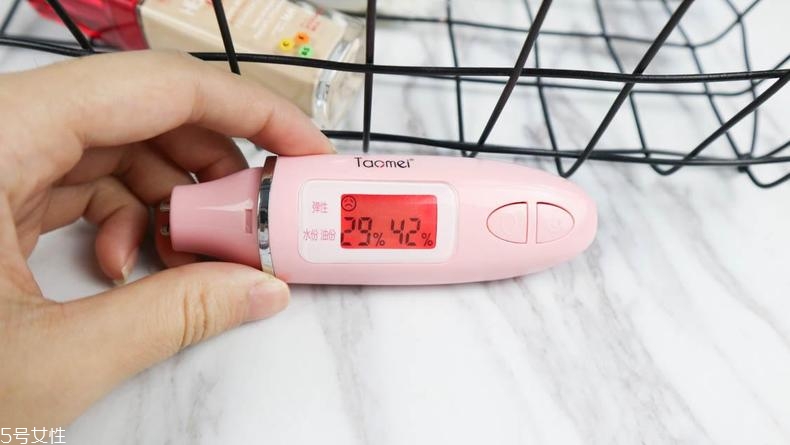 妙巴黎和catrice粉底液哪個好 油皮用catrice防脫妝 妙巴黎和catrice粉底液哪個好 油皮用catrice防脫妝