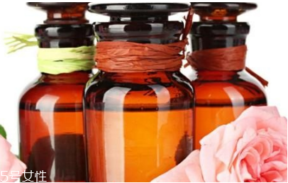 茶樹(shù)精油怎么用 茶樹(shù)精油用法 茶樹(shù)精油怎么用 茶樹(shù)精油用法